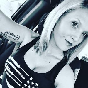 Meet your Posher, Elizabeth